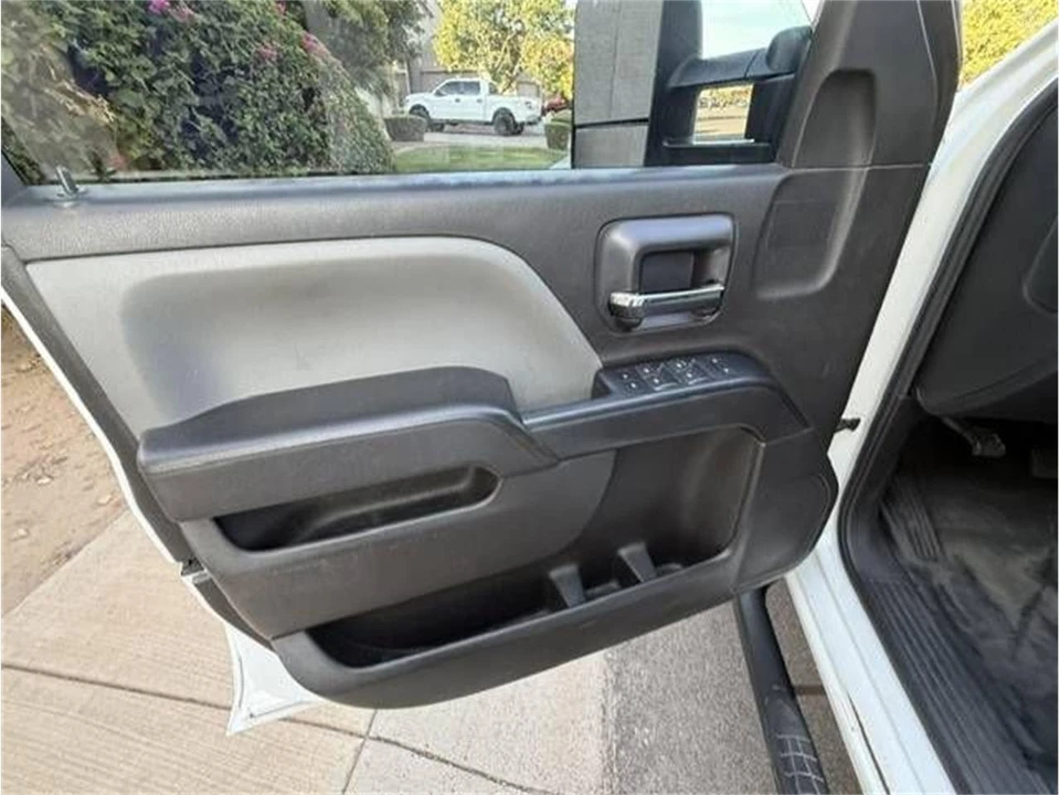 2017 Chevrolet Silverado 3rd Gen - Image 4 of 24