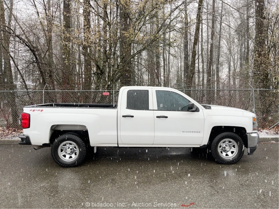 2017 Chevrolet Silverado 3rd Gen - Image 6 of 12