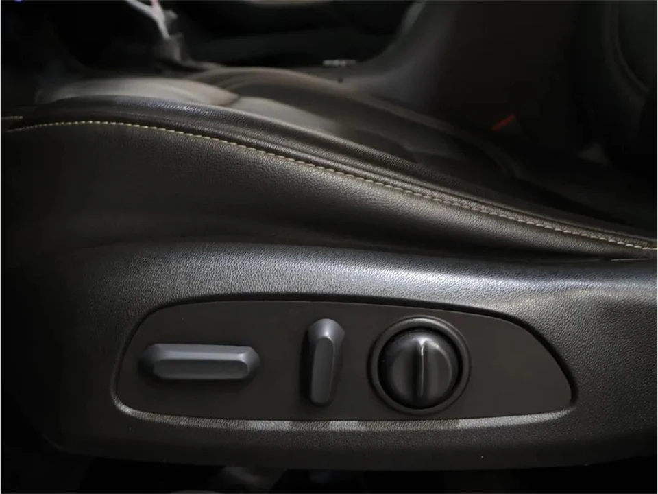 2017 Chevrolet Silverado 3rd Gen - Image 15 of 31