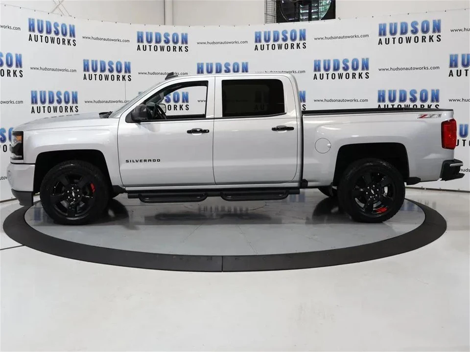 2017 Chevrolet Silverado 3rd Gen - Image 3 of 31
