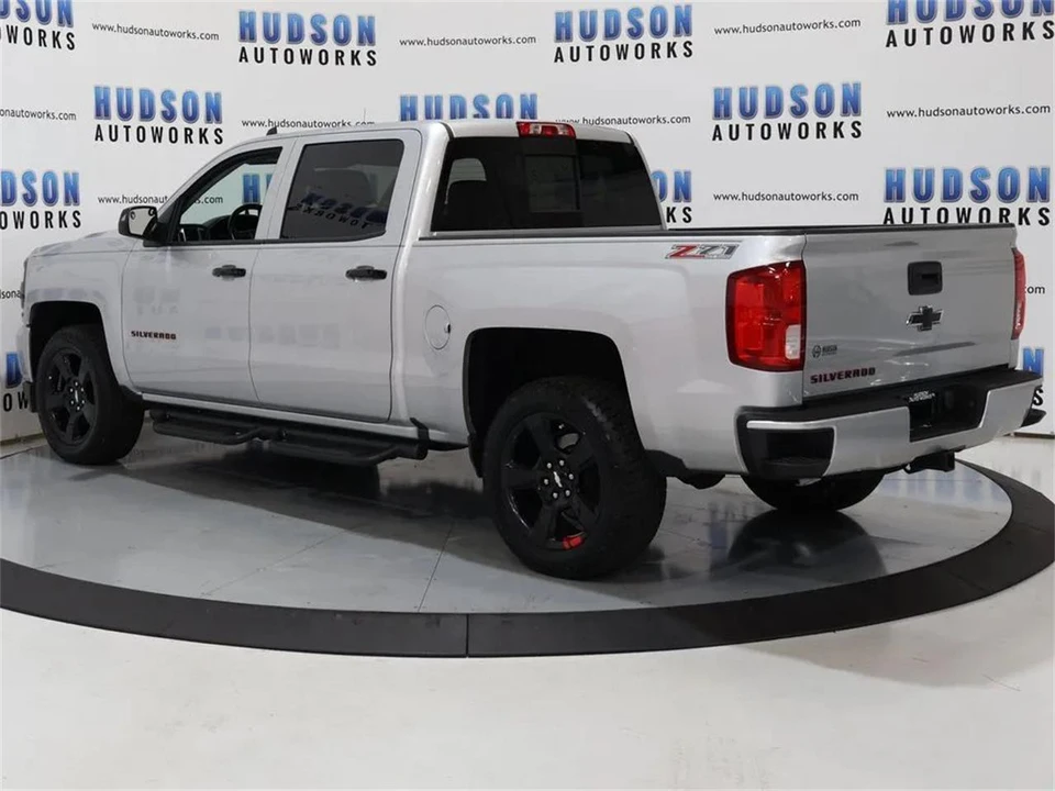 2017 Chevrolet Silverado 3rd Gen - Image 4 of 31