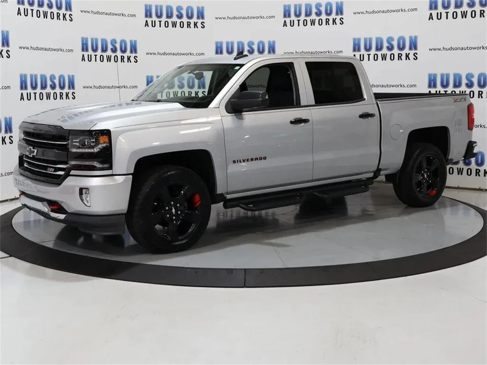 2017 Chevrolet Silverado 3rd Gen - Image 2 of 31