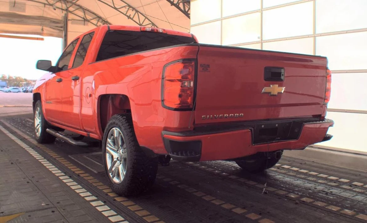 2017 Chevrolet Silverado 3rd Gen - Image 6 of 10