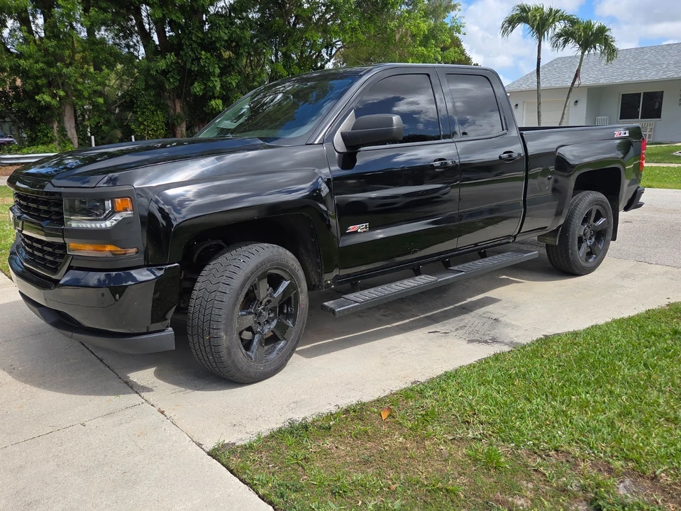 2017 Chevrolet Silverado 3rd Gen - Image 2 of 18