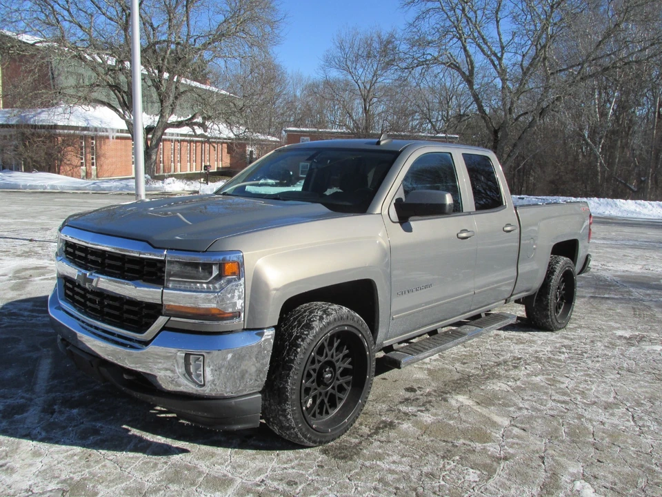 2017 Chevrolet Silverado 3rd Gen - Image 8 of 21