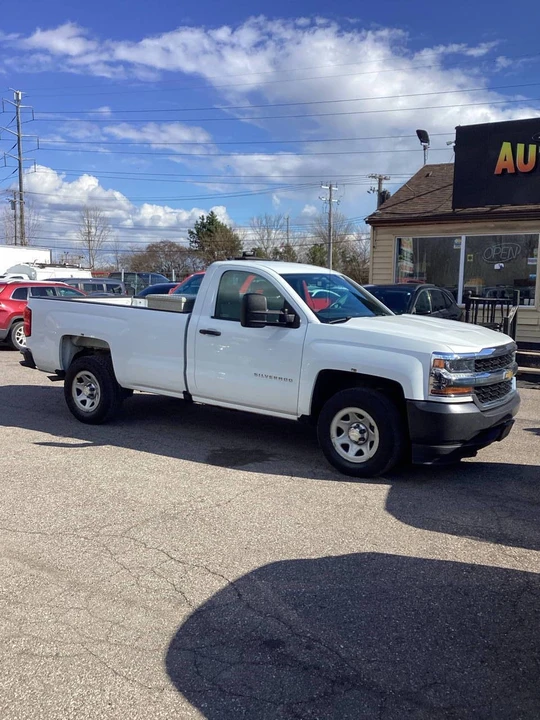 2017 Chevrolet Silverado 3rd Gen - Image 2 of 21