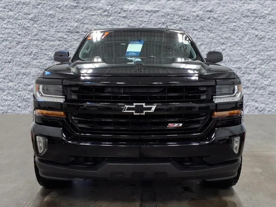 2017 Chevrolet Silverado 3rd Gen - Image 2 of 21