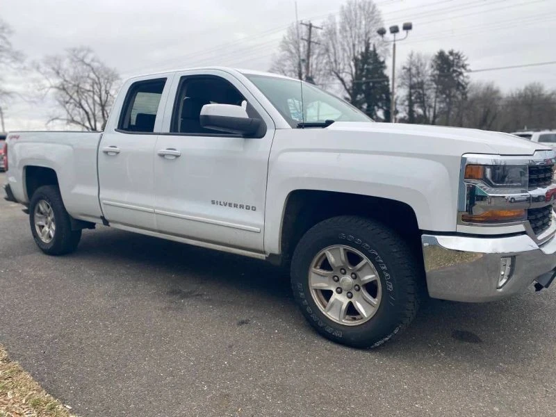 2017 Chevrolet Silverado 2nd Gen - Image 8 of 12