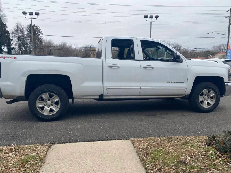 2017 Chevrolet Silverado 2nd Gen - Image 7 of 12