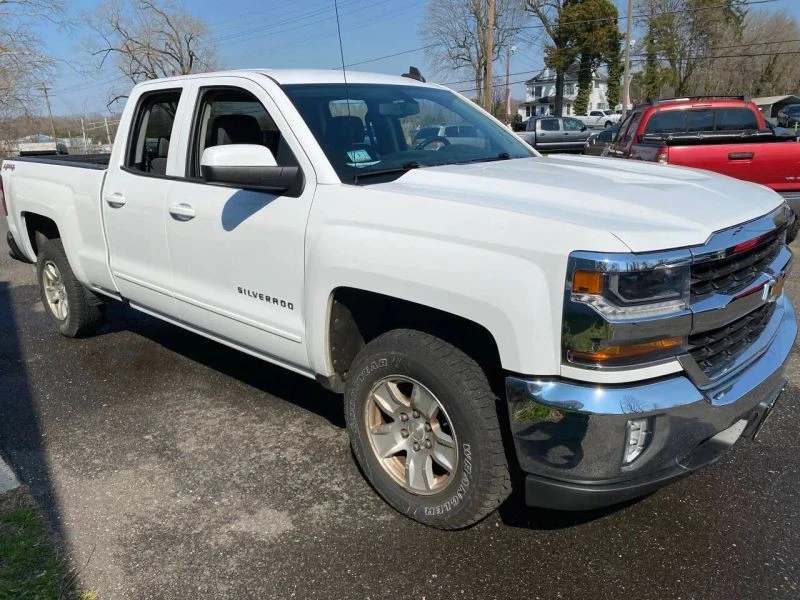 2017 Chevrolet Silverado 3rd Gen - Image 6 of 12