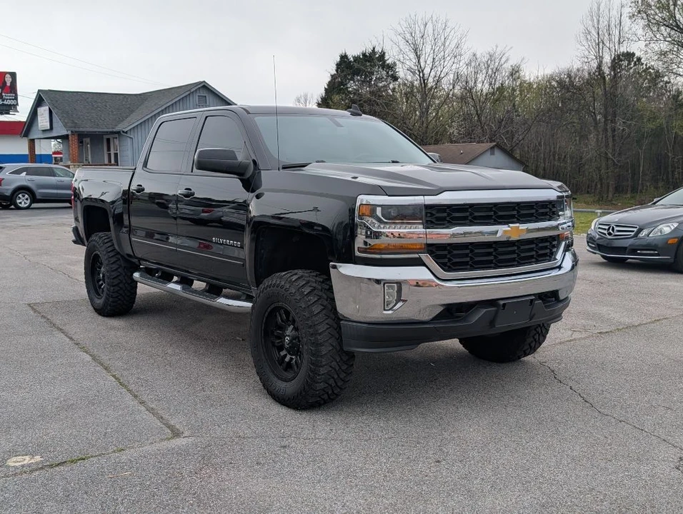 2017 Chevrolet Silverado 3rd Gen - Image 2 of 21