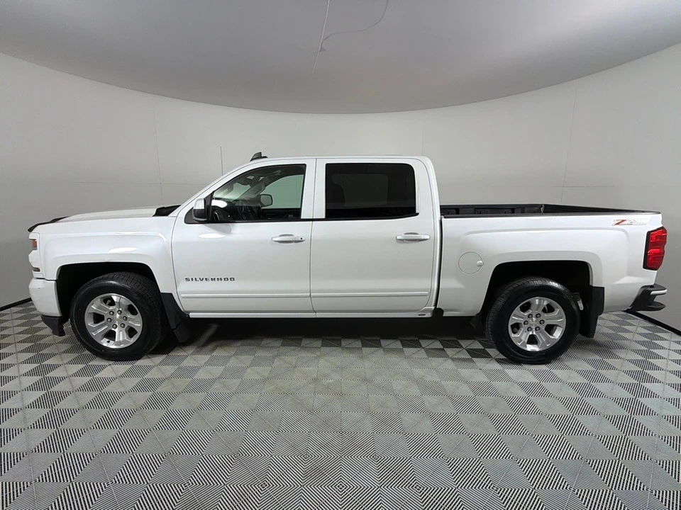 2017 Chevrolet Silverado 2nd Gen - Image 8 of 12