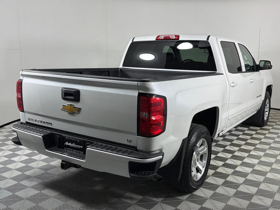 2017 Chevrolet Silverado 2nd Gen - Image 5 of 12