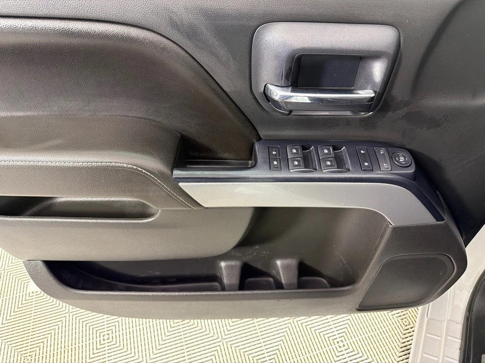 2017 Chevrolet Silverado 2nd Gen - Image 10 of 12