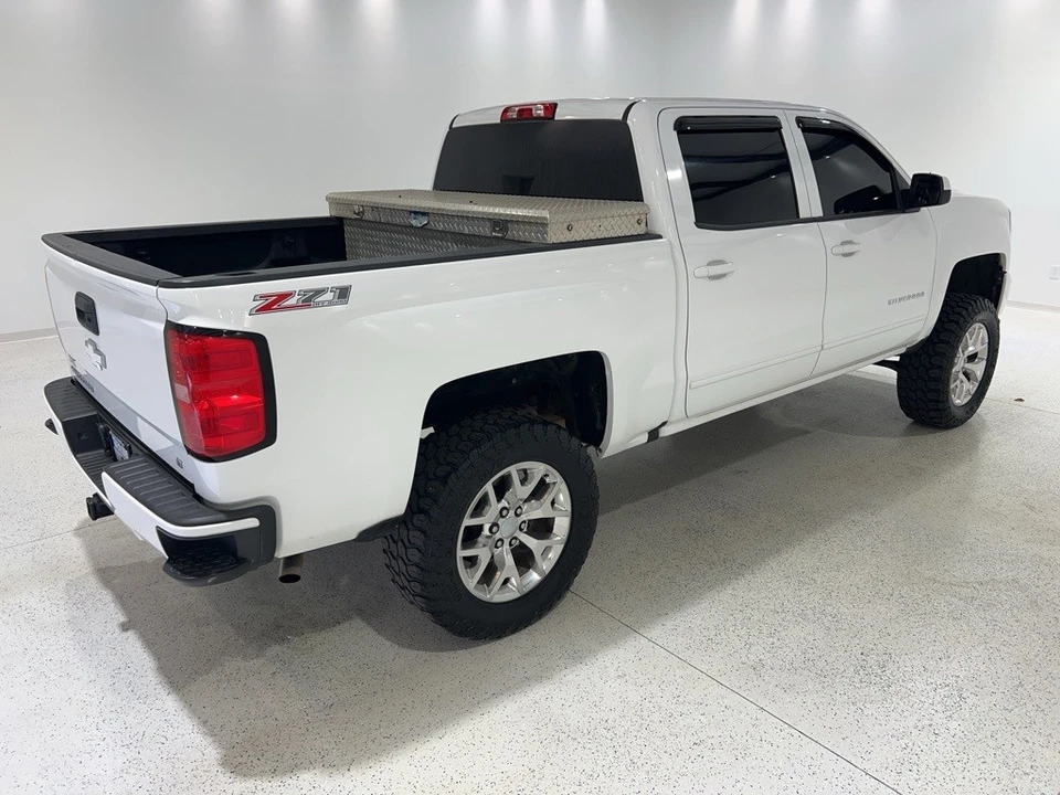 2017 Chevrolet Silverado 2nd Gen - Image 5 of 12