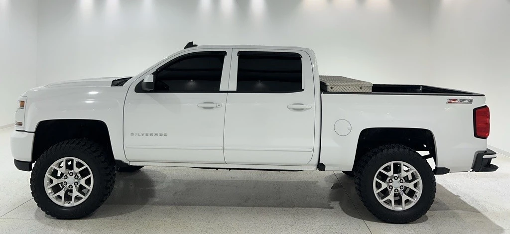 2017 Chevrolet Silverado 3rd Gen - Image 2 of 21