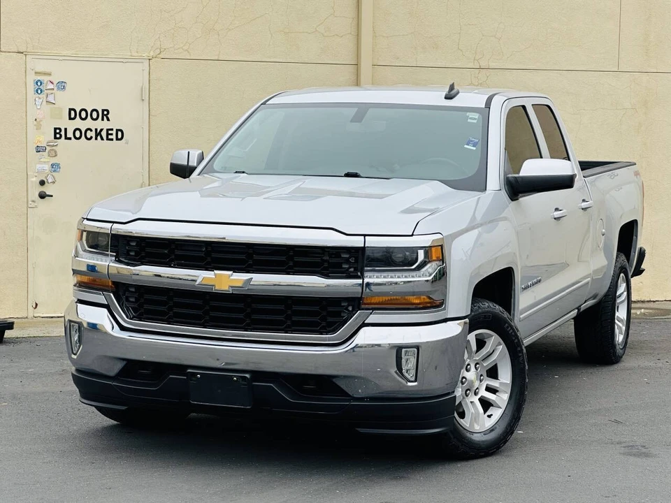 2017 Chevrolet Silverado 3rd Gen - Image 3 of 21