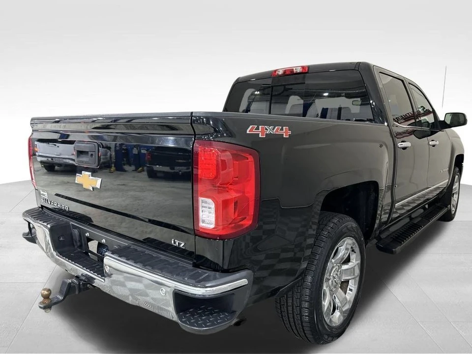 2017 Chevrolet Silverado 2nd Gen - Image 6 of 12