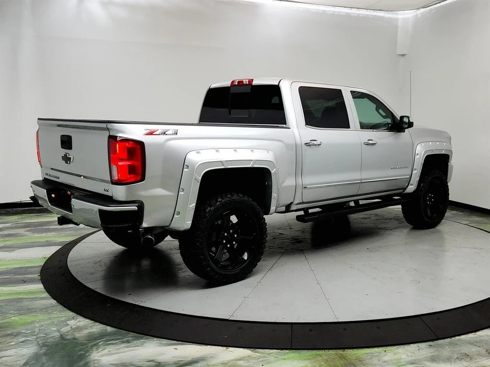 2017 Chevrolet Silverado 3rd Gen - Image 5 of 12