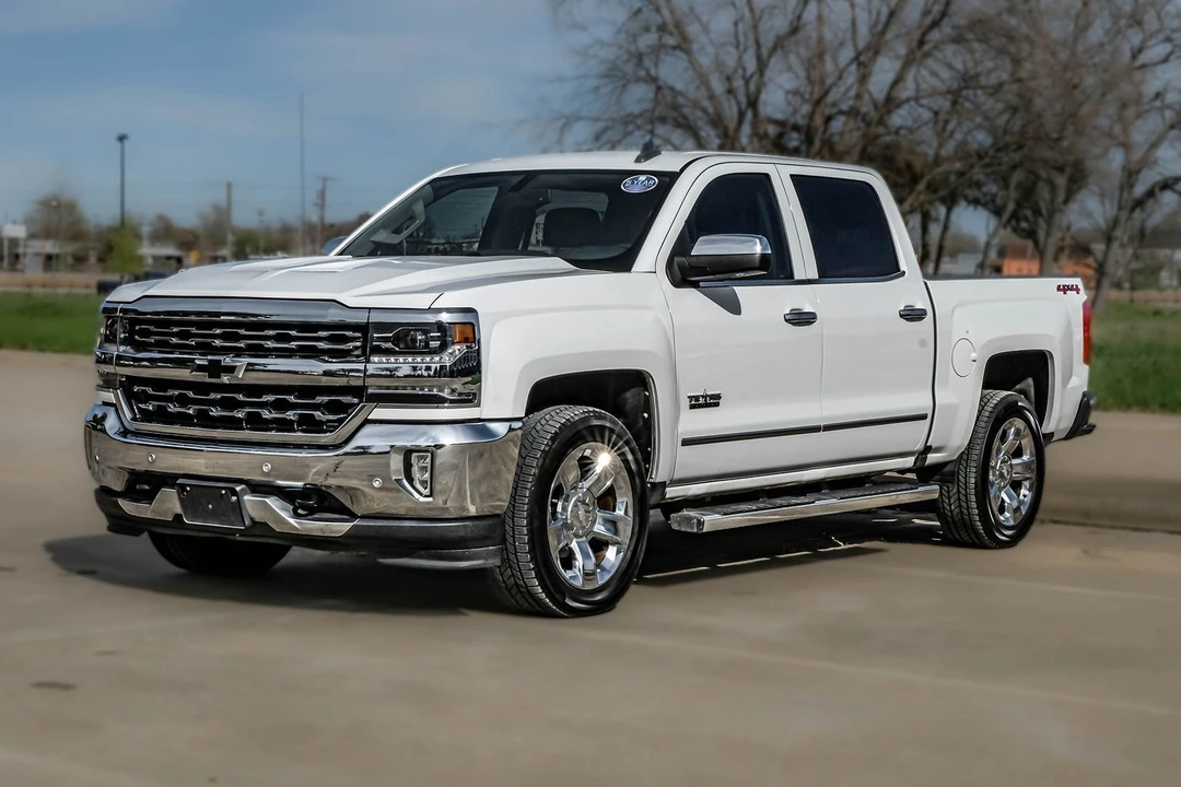 2017 Chevrolet Silverado 3rd Gen - Image 2 of 21