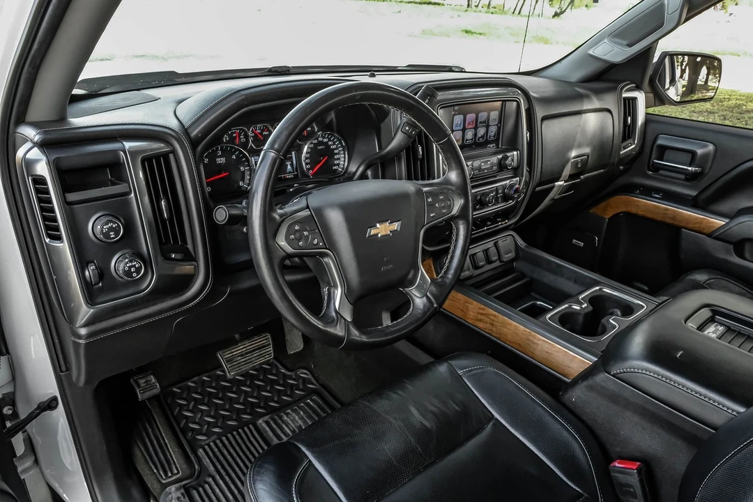 2017 Chevrolet Silverado 3rd Gen - Image 4 of 21