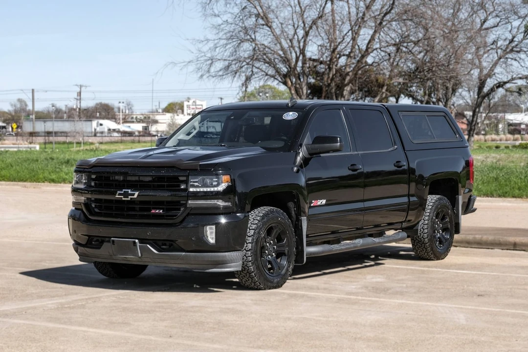 2017 Chevrolet Silverado 3rd Gen - Image 2 of 21