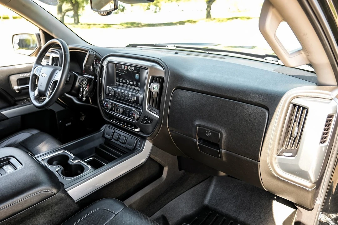 2017 Chevrolet Silverado 3rd Gen - Image 15 of 21