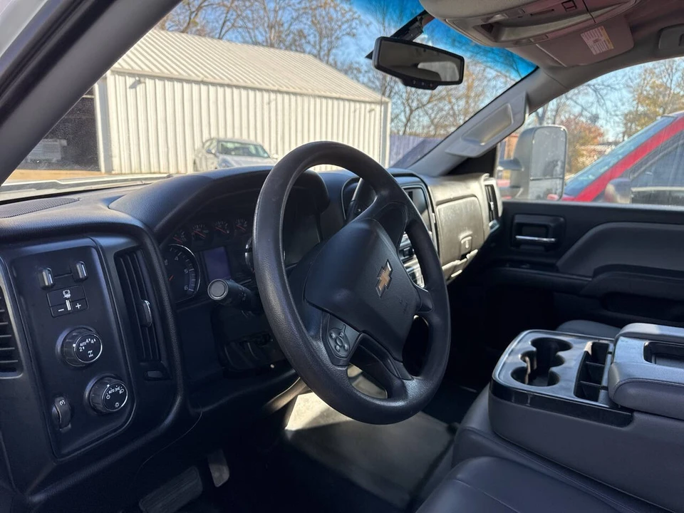 2017 Chevrolet Silverado 3rd Gen - Image 8 of 15