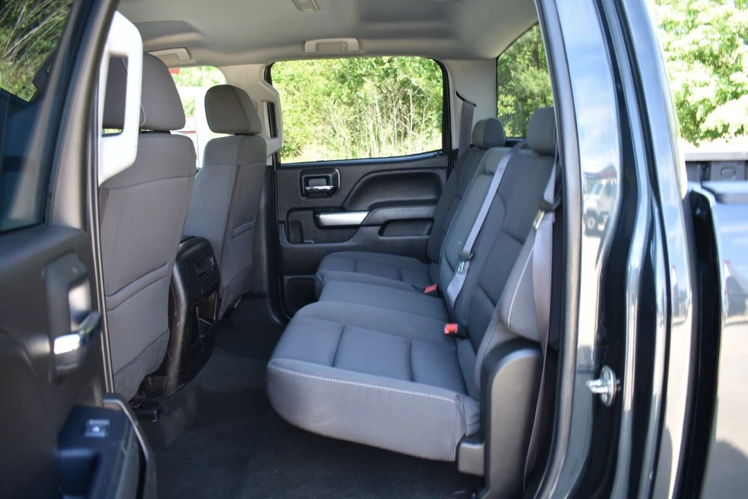 2017 Chevrolet Silverado Heavy Duty 3rd Gen - Image 11 of 21