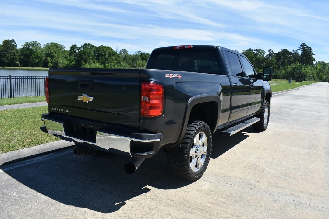 2017 Chevrolet Silverado Heavy Duty 3rd Gen - Image 4 of 21
