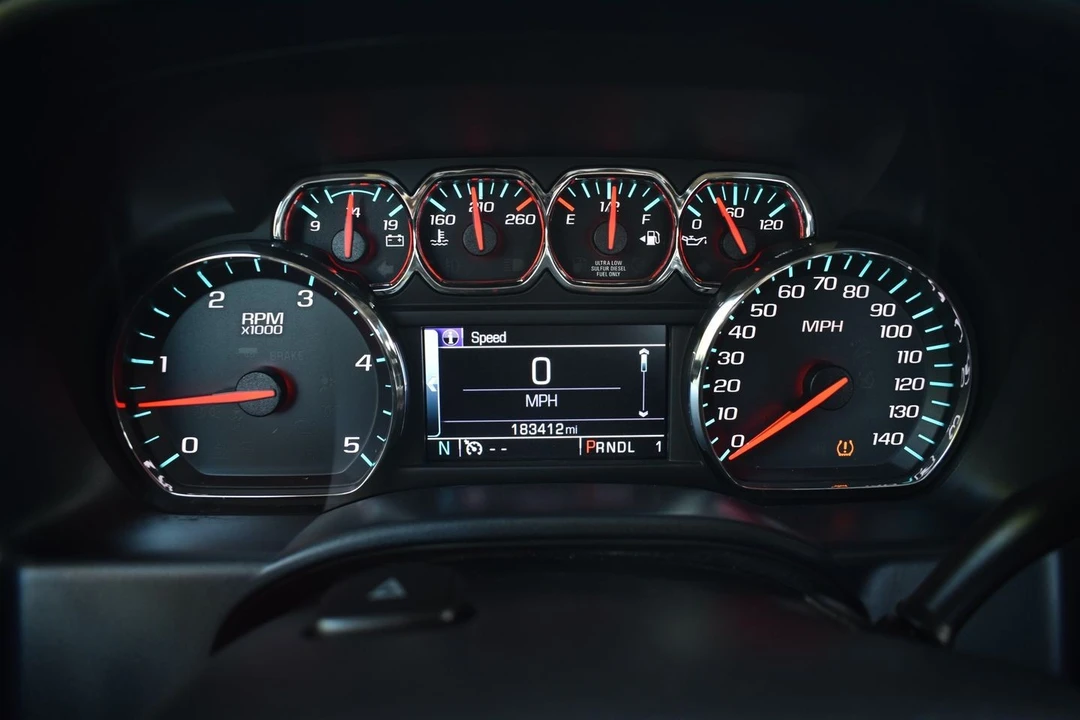 2017 Chevrolet Silverado Heavy Duty 3rd Gen - Image 12 of 21