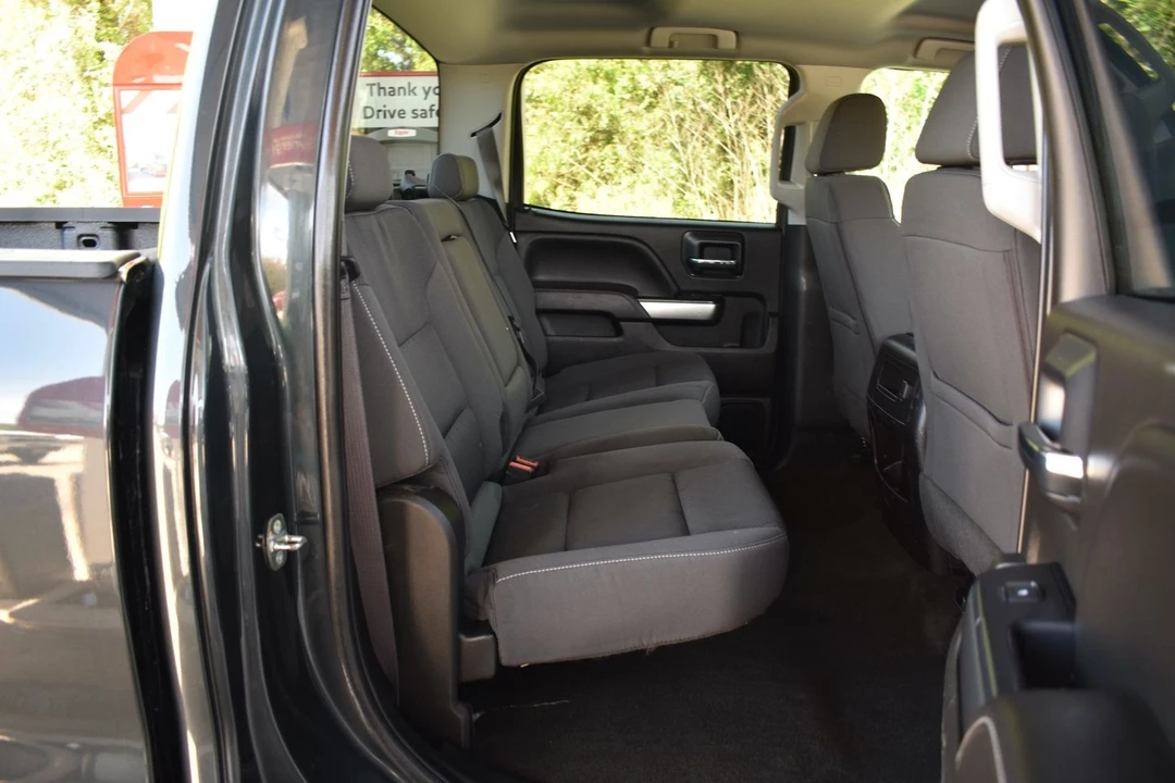 2017 Chevrolet Silverado Heavy Duty 3rd Gen - Image 15 of 21