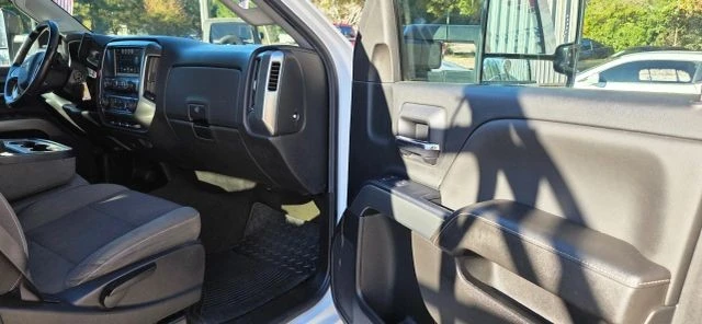 2017 Chevrolet Silverado Heavy Duty 3rd Gen - Image 17 of 21
