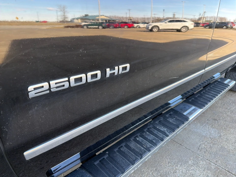 2017 Chevrolet Silverado Heavy Duty 3rd Gen - Image 3 of 12