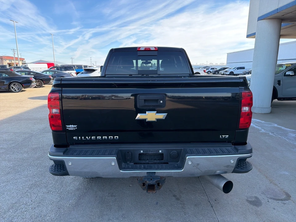 2017 Chevrolet Silverado Heavy Duty 3rd Gen - Image 5 of 12