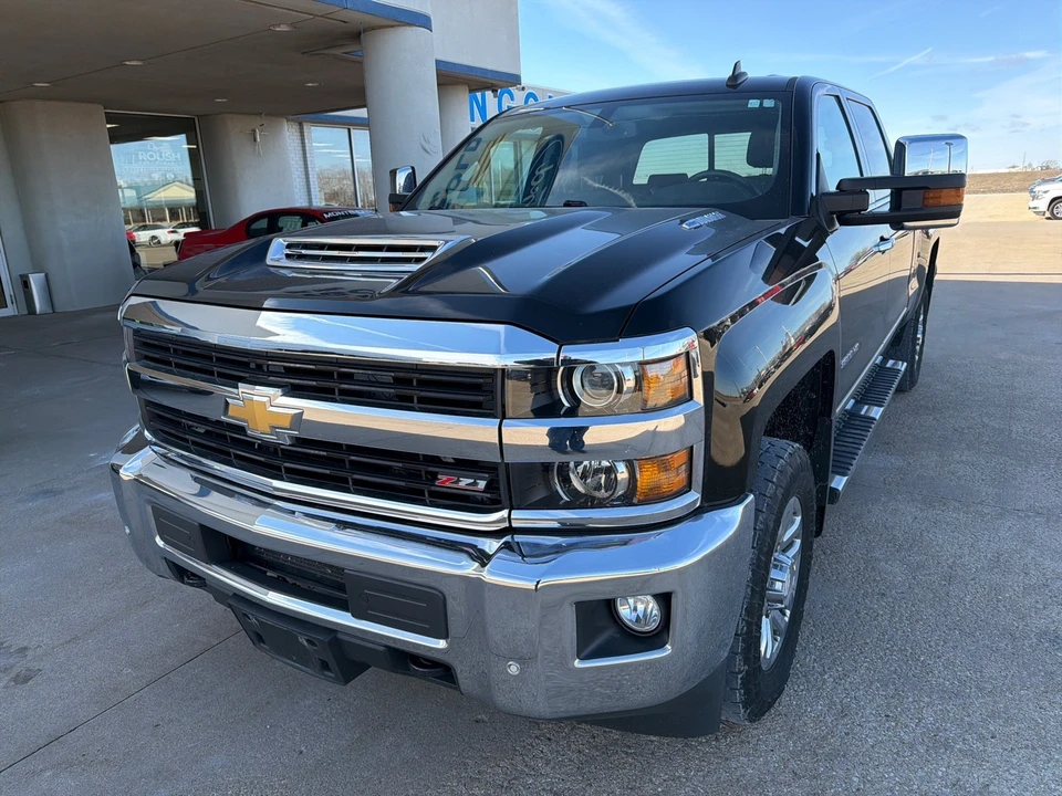2017 Chevrolet Silverado Heavy Duty 3rd Gen - Image 11 of 12