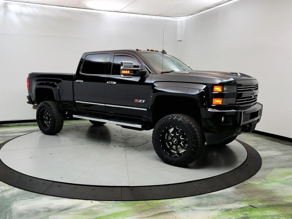 2017 Chevrolet Silverado Heavy Duty 3rd Gen - Image 3 of 21