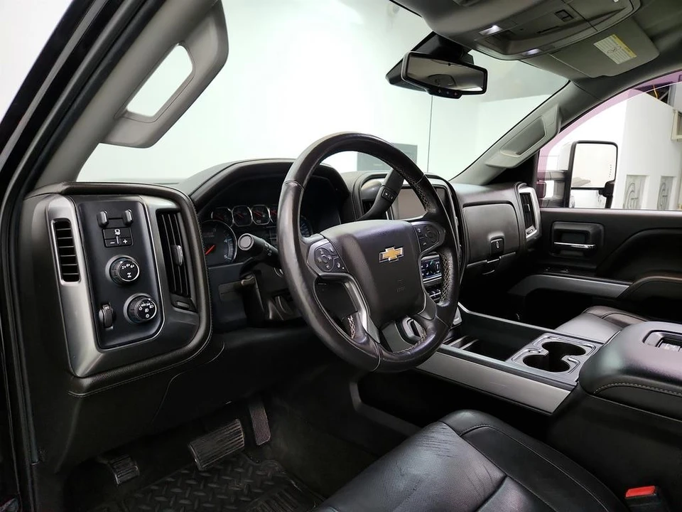 2017 Chevrolet Silverado Heavy Duty 3rd Gen - Image 13 of 21