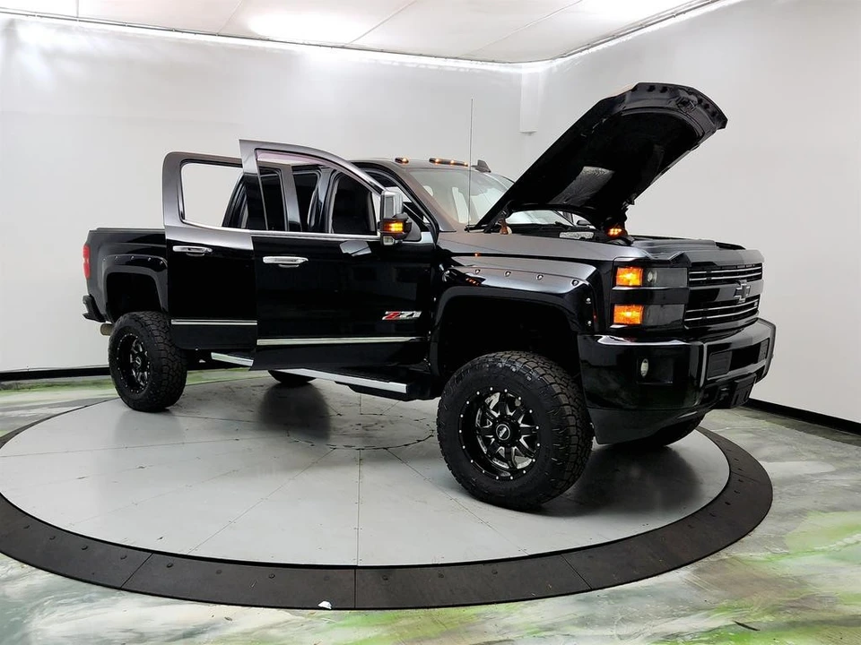 2017 Chevrolet Silverado Heavy Duty 3rd Gen - Image 10 of 21