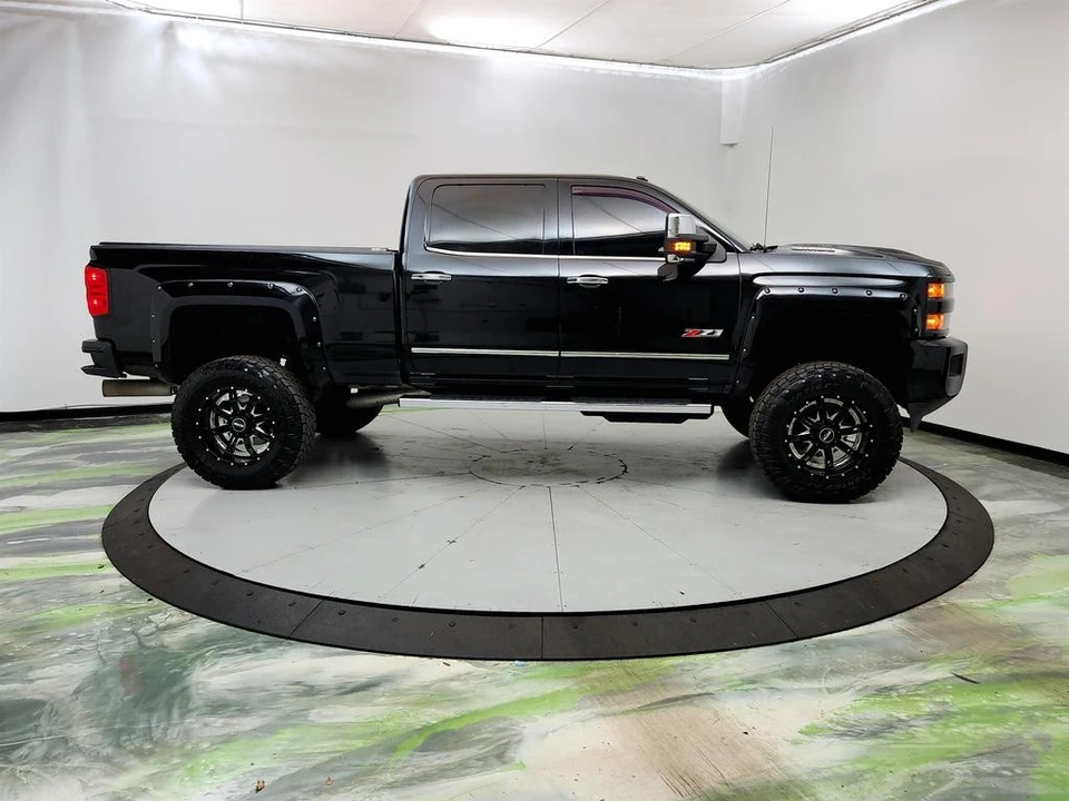 2017 Chevrolet Silverado Heavy Duty 3rd Gen - Image 4 of 21
