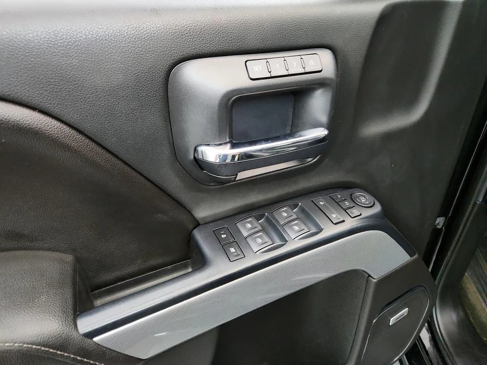 2017 Chevrolet Silverado Heavy Duty 3rd Gen - Image 20 of 21