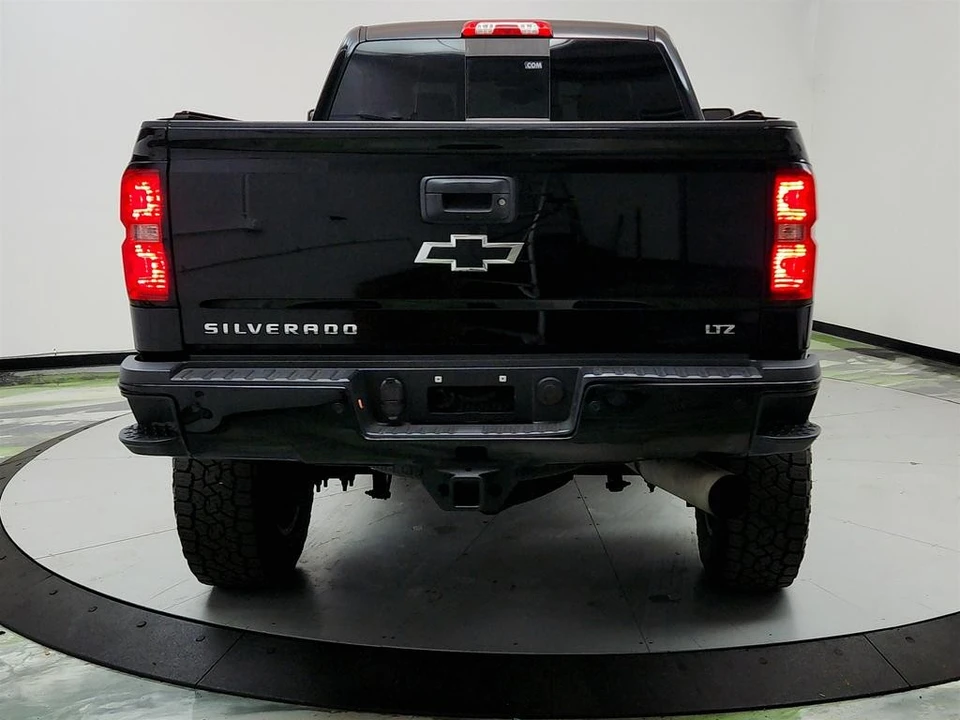 2017 Chevrolet Silverado Heavy Duty 3rd Gen - Image 6 of 21