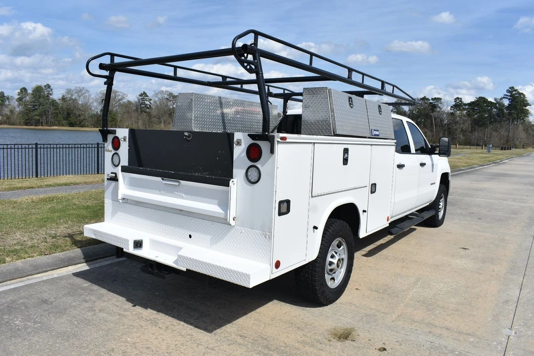 2017 Chevrolet Silverado Heavy Duty 3rd Gen - Image 10 of 21