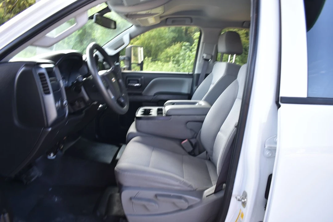 2017 Chevrolet Silverado Heavy Duty 3rd Gen - Image 10 of 20