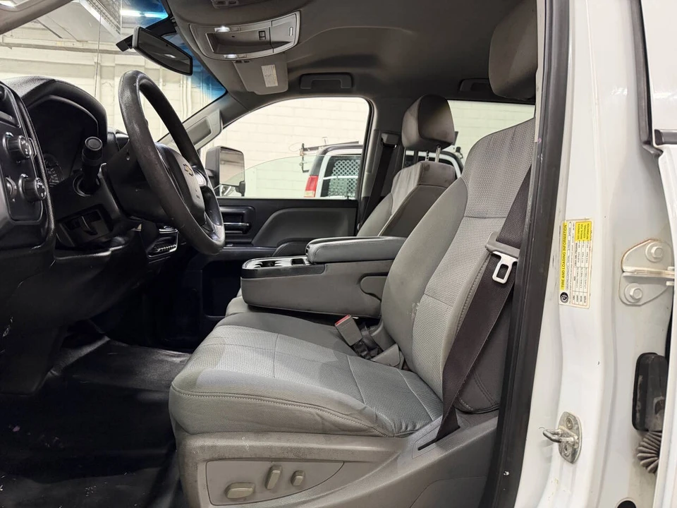 2017 Chevrolet Silverado 3rd Gen - Image 5 of 12