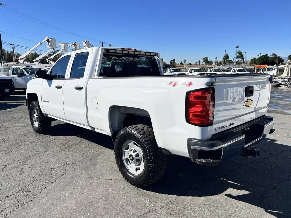 2017 Chevrolet Silverado Heavy Duty 3rd Gen - Image 9 of 21