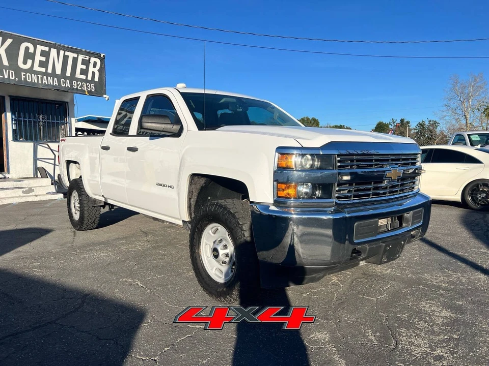 2017 Chevrolet Silverado Heavy Duty 3rd Gen - Image 3 of 21