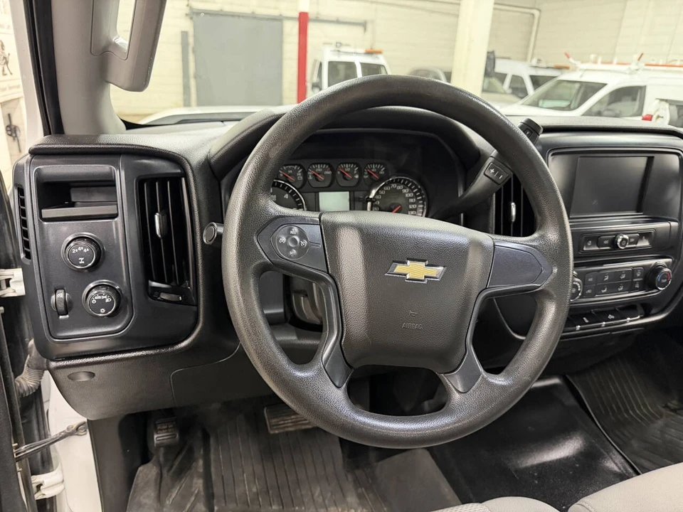 2017 Chevrolet Silverado Heavy Duty 3rd Gen - Image 8 of 12
