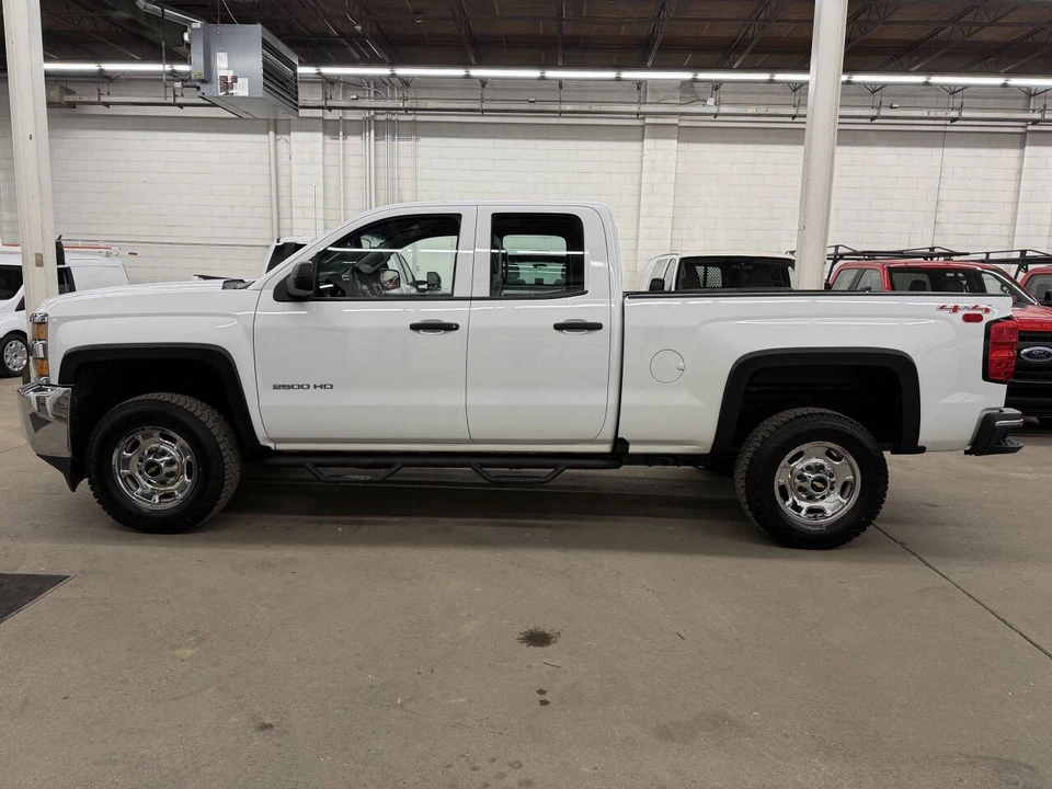 2017 Chevrolet Silverado Heavy Duty 3rd Gen - Image 9 of 12