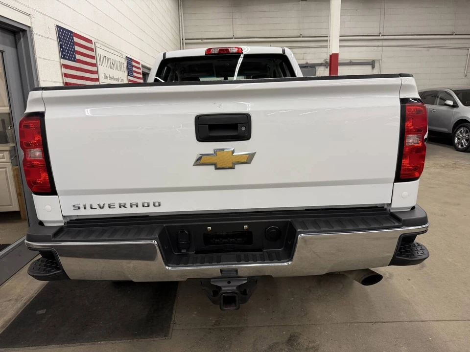 2017 Chevrolet Silverado Heavy Duty 3rd Gen - Image 11 of 12